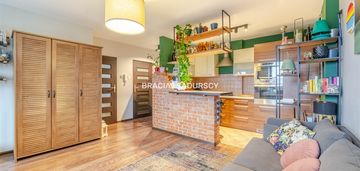 Klimatyczne, zadbane 2-pokojowe z balkonem