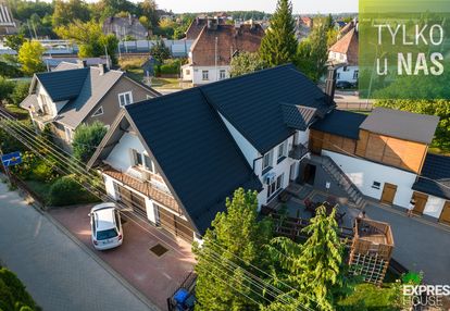 Dom dla miłośnika motoryzacji garaż 150m2 jacuzzi