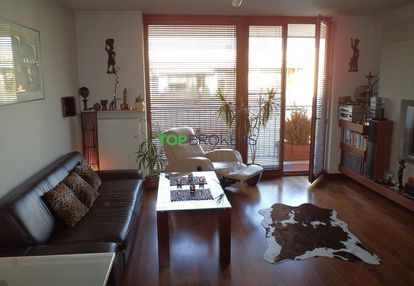 Eleganckie i przestronne 2 pokoje w cichej okolicy