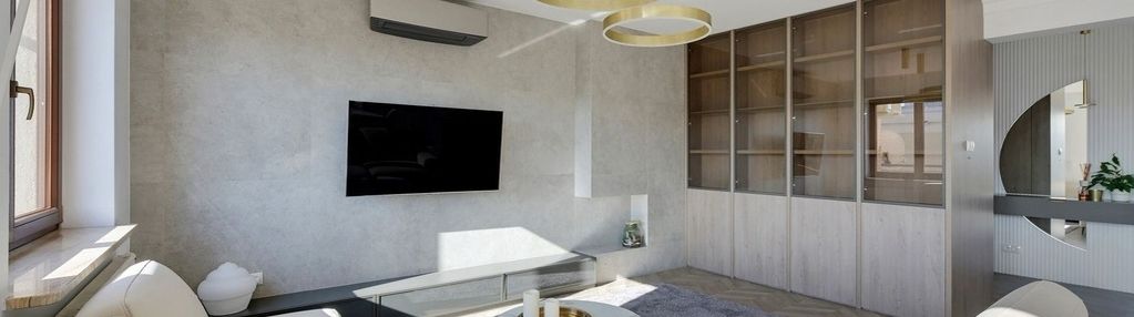 4 pokoje i wysoki standard i czarny dwór