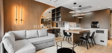 Apartament premium z balkonem i widokiem na miasto