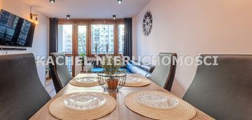 2 pokoje + garderoba ;) duża. do wejścia ;)