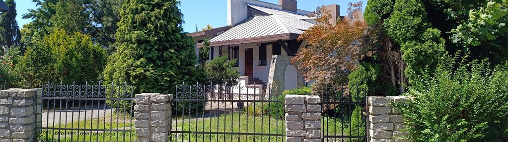 Oleśnica-lucień, 280 m2, działka 1104 m2