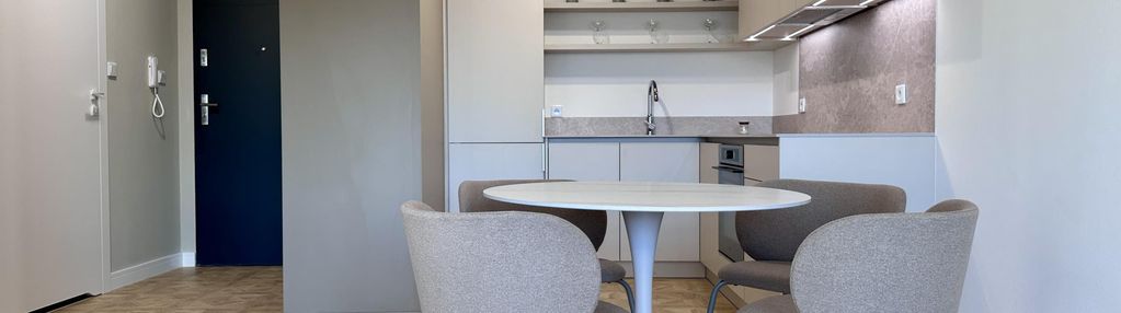 Nowe, luksusowe mieszkanie z klimatyz. i balkonem