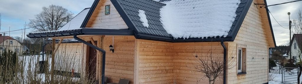 Siedlisko gruszki, płaska, drewniany dom