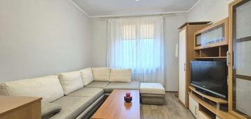 Funkcjonalna kawalerka w zielonej części sobięcina