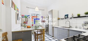 Centrum po rewitalizacji - wysokie 1 piętro balkon