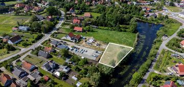 Działka budowlana z linią brzegową!