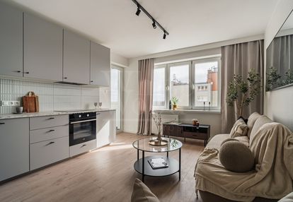 Słoneczne 2 pokoje po remoncie, loggia śródmieście