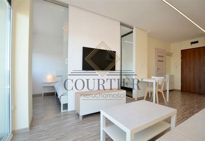 Garaż - klimatyzacja - media miejskie - balkon