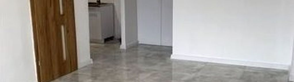 45m2, 3 pokoje , balkon, teren zamknięty!