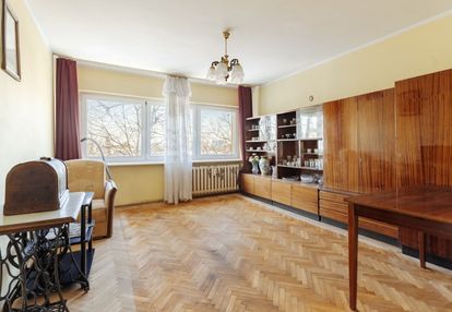 Włochy | al. krakowska | 3 pokoje | potencjał