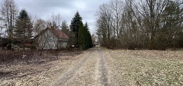 Pod lasem, pod dom/bliźniak, 1 km stacja pkp
