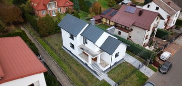 Kraśnik asnyka 26: nowy z zewnątrz, twój w środku