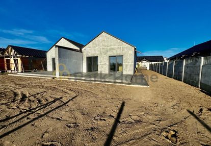 Dom wśród jezior i lasów