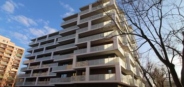 3 pokoje z dużym narożnym balkonem