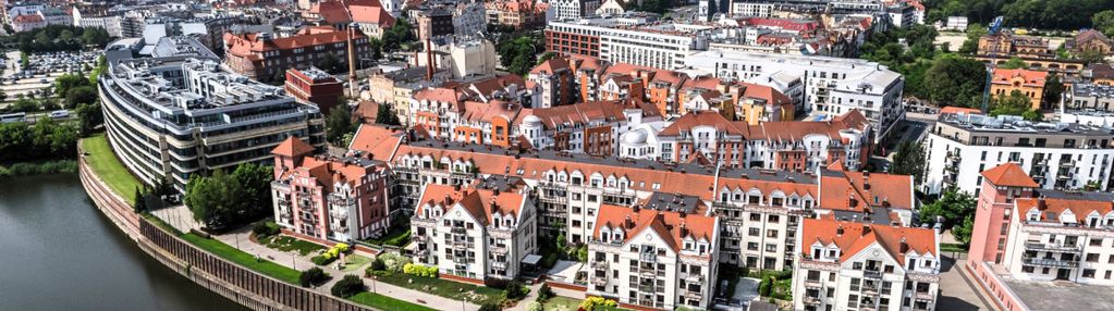 Centrum, dwa pokoje, i p., winda, z potencjałem