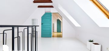 Dwupoziomowe, antoninek tuż przy stawie młyńskim