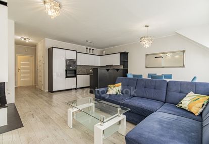 Bezczynszowy | z kominkiem | 2 miejsca parkingowe