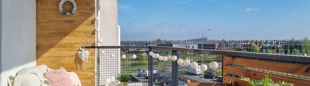 Jasne, ciepłe z dwoma tarasami i klimatyzacją