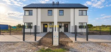 Nowy dom z pompą ciepła i rekuperacją | 123,26 m² | dobra