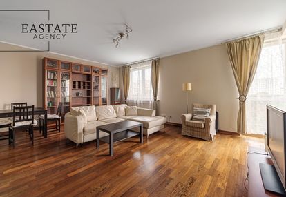 Balkon, parking, zamknięte osiedle, metro-8min!