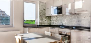 Parking - klimatyzacja - widok na ślężę