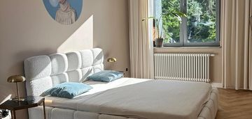 Dwupokojowe, gustownie wykończone w kamienicy z windą!