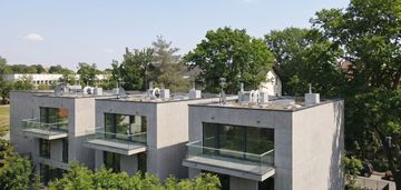 Panoramiczny widok na las wolski- kameralnie-89m²