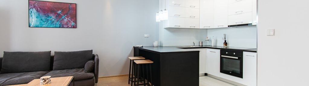 2 pok i klimatyzacja i p. biały i od zaraz i