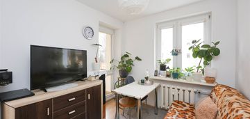 3 pokoje z balkonem na parterze!