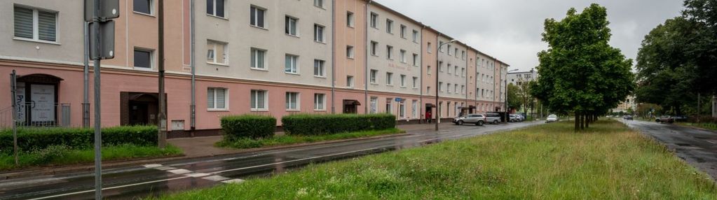 2 pok. dworcowa, oddzielna kuchnia z oknem, cegła