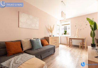 3-pok. 56 m2, balkon, os. avia, miejsce postojowe.