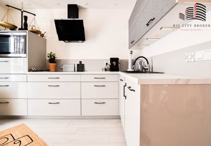 53 m2, czuby, pełne słońca z 2 balkonami i garażem