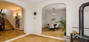 Klimatyczny dom wolnostojący w sercu łomianek.