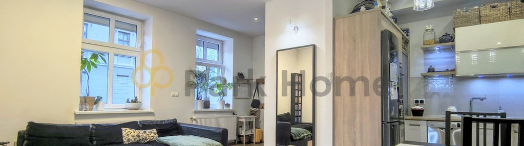 Przestronne, klimatyzowane w centrum rydzyny