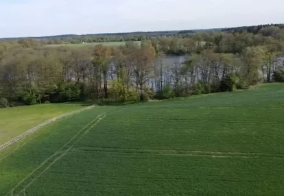 Wyjątkowa ziemia nad jeziorem w pierwszej lini