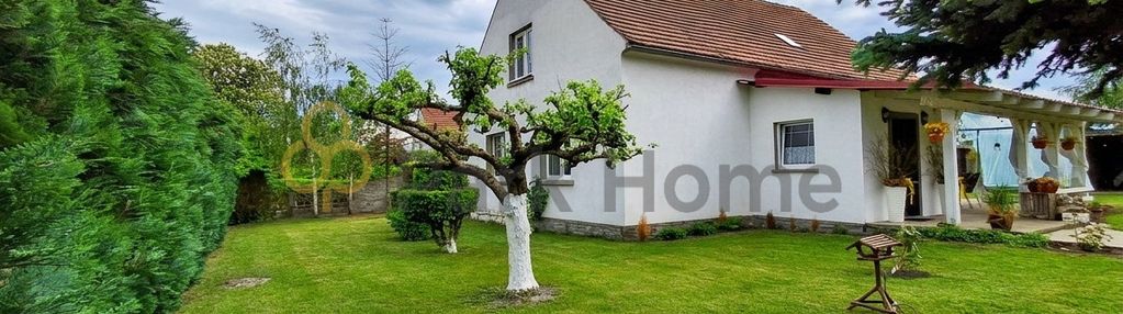 Dom wolnostojący z 13 arową działką, konradowo