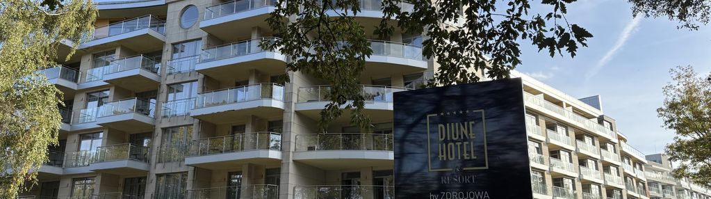 Lokal z tarasem w hotelu diune*****