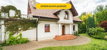 Przestronny, klimatyczny dom na widokowej dzialce