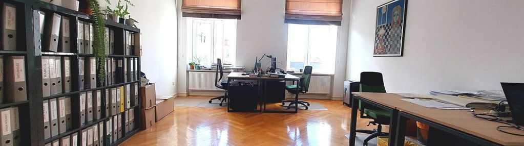 Na prestiżową kancelarię, miejsca parkingowe