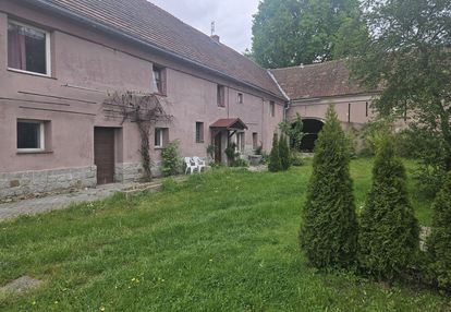 Sprzedam dom ze stodołą