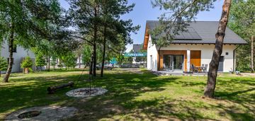 Dom wśród sosen- parchowo
