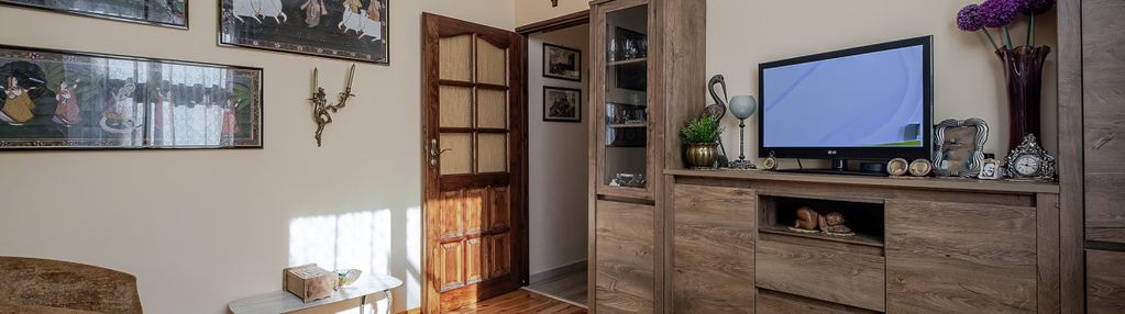 Południowa ekspozycja | ogrodzony parking |