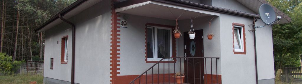 Sprzedam: dom 74 m2, działka 900m2, garaż 18 m2.