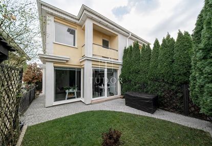 Mieszkanie w 4 rodzinnej willi