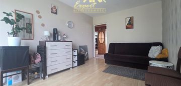 Trzy pokoje w centrum z balkonem