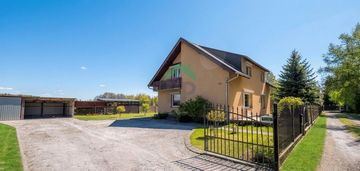 Przestronny dom w spokojnej, zielonej okolicy