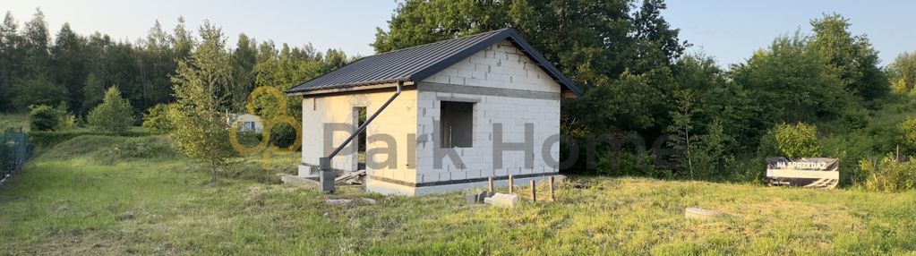 Działka z rozpoczętą budową domku letniskowego