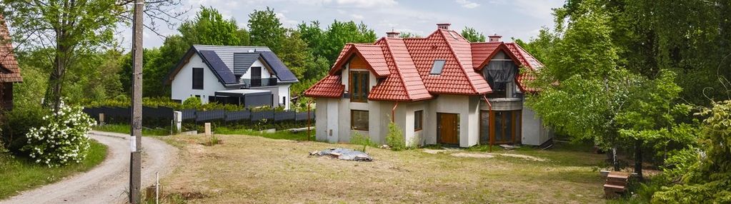 Przestronny 7 pokojowy dom na dużej działce